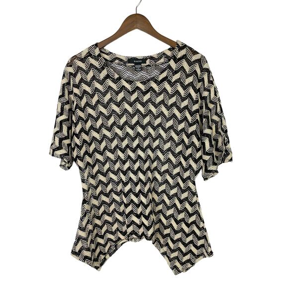 Kaktus | Black & Tan Chevron Pattern Open Knit Crochet Layering Pullover Top - Picture 1 of 6